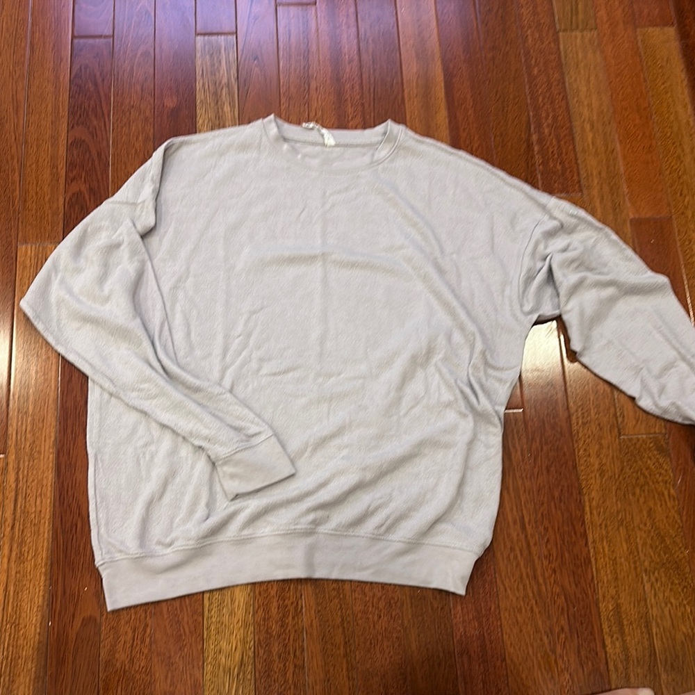Alo yoga pullover
